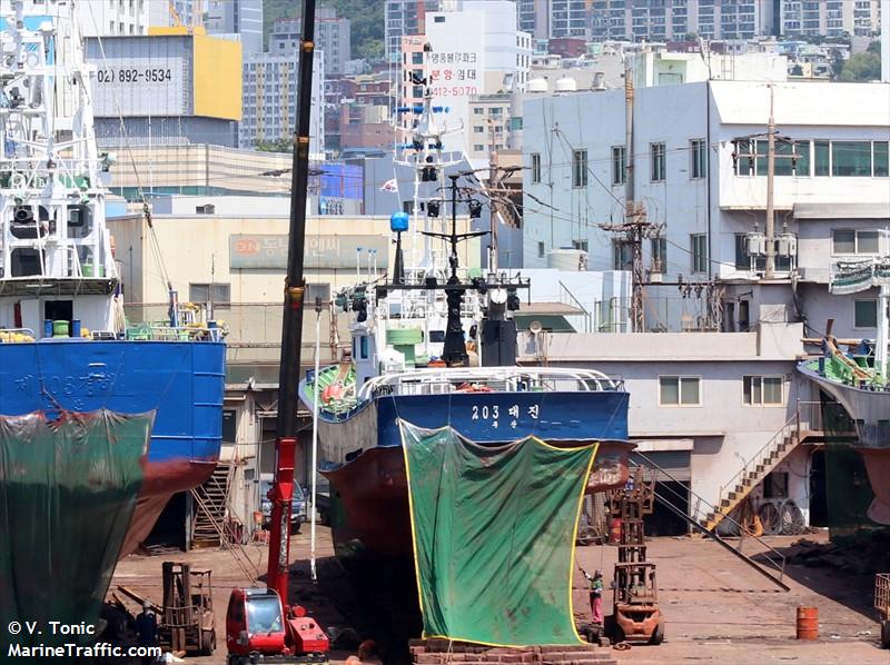 203 dae jin (Fishing vessel) - IMO , MMSI 440041240, Call Sign 359 under the flag of Korea