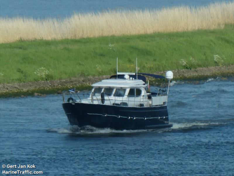 carpe diem (Pleasure craft) - IMO , MMSI 211634650, Call Sign DK7494 under the flag of Germany