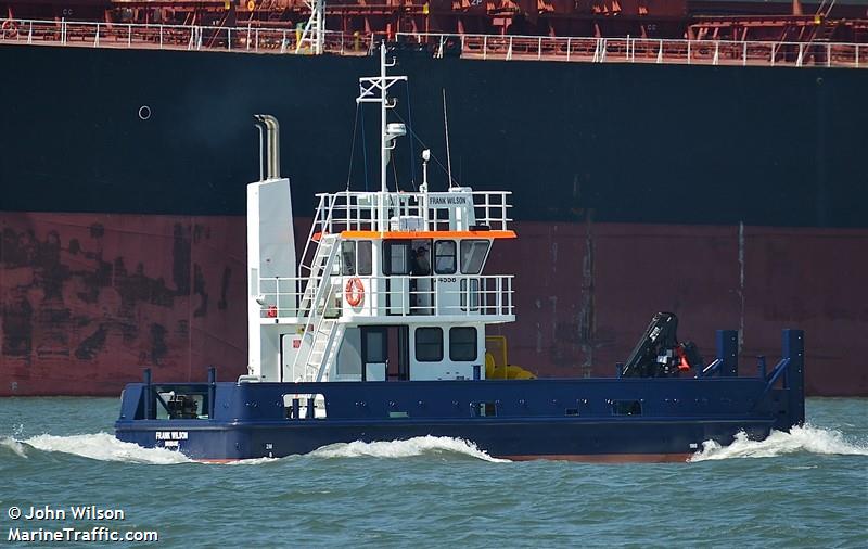 frank wilson (Tug) - IMO , MMSI 503029140 under the flag of Australia