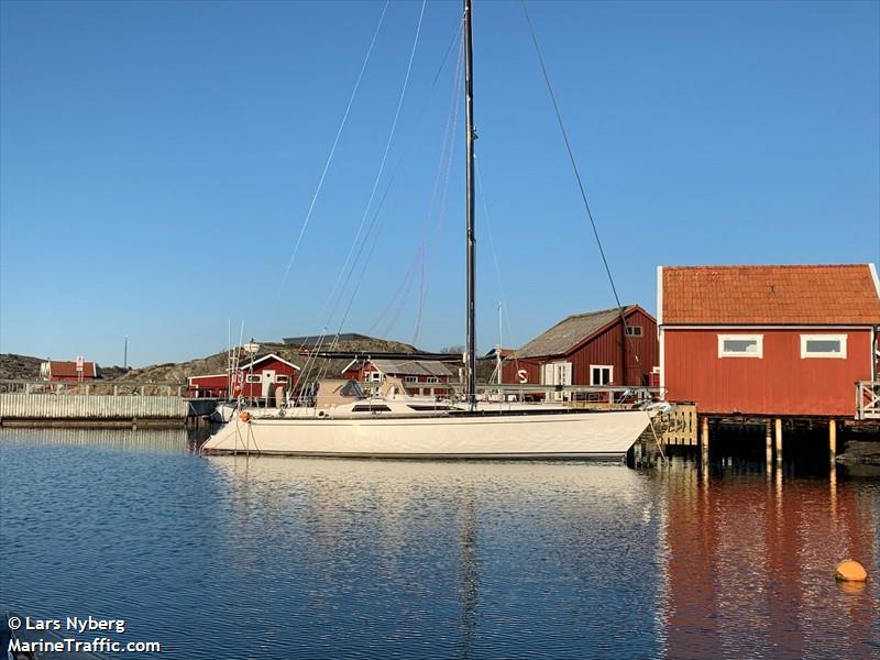 seal (Sailing vessel) - IMO , MMSI 265810940, Call Sign SF5922 under the flag of Sweden