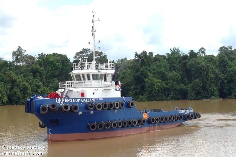 delta prince (Dredging or UW ops) - IMO , MMSI 563000000 under the flag of Singapore