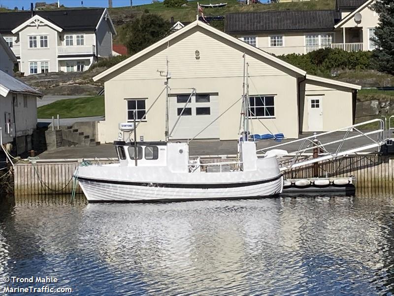 buar (Fishing vessel) - IMO , MMSI 257176240, Call Sign LF4022 under the flag of Norway