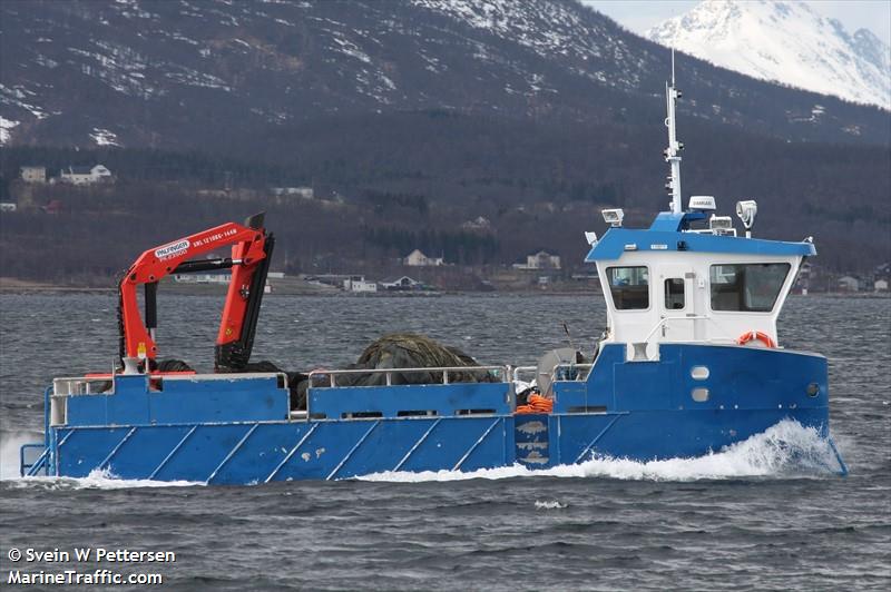 bekkebaaten (Dredging or UW ops) - IMO , MMSI 257702800, Call Sign LG8672 under the flag of Norway