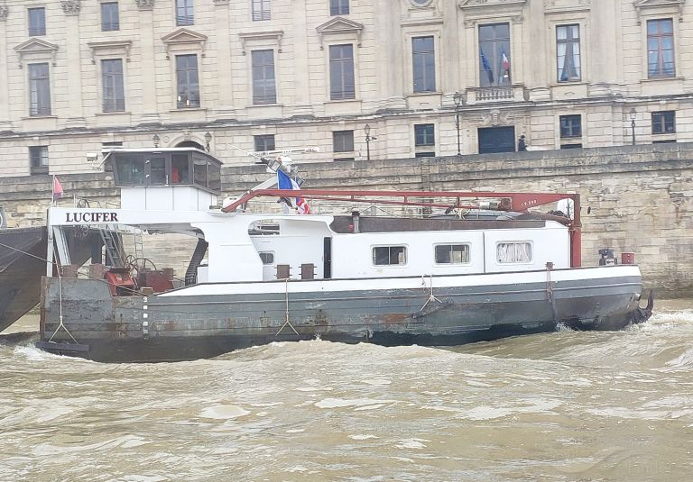 lucifer (Cargo ship) - IMO , MMSI 226009780, Call Sign FM5557 under the flag of France