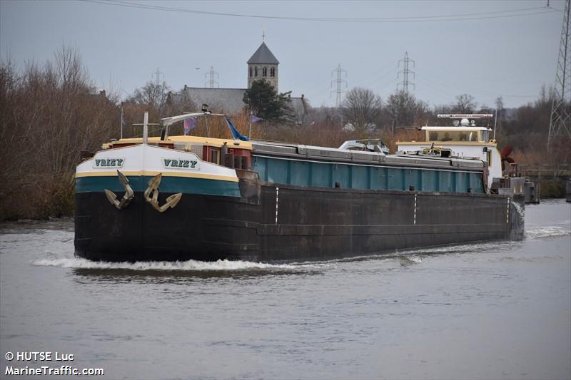 vrizy (Cargo ship) - IMO , MMSI 226003340, Call Sign FM2231 under the flag of France