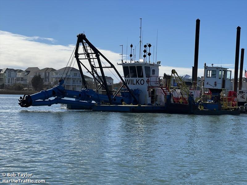 wilko (Dredging or UW ops) - IMO , MMSI 338177897 under the flag of USA