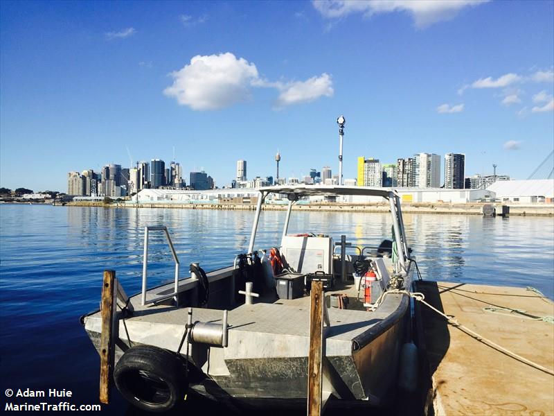 snails bay (Towing vessel) - IMO , MMSI 503025360, Call Sign SNAILS under the flag of Australia