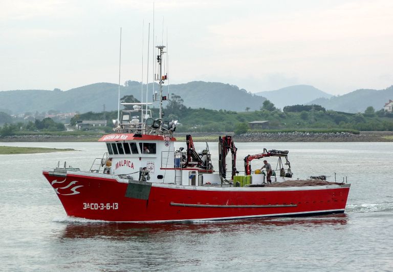 santinho do mar (Fishing vessel) - IMO , MMSI 225982788, Call Sign EA 8558 under the flag of Spain