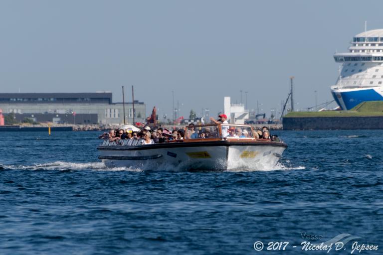 moster (Passenger ship) - IMO , MMSI 219001375, Call Sign XPD3036 under the flag of Denmark