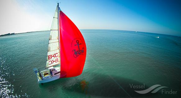 ours blanc (Sailing vessel) - IMO , MMSI 227332640 under the flag of France