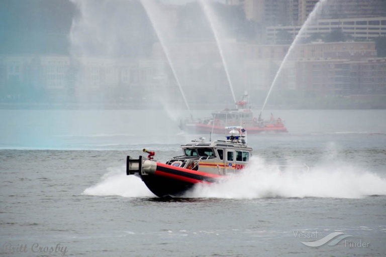 fdny m 3 (SAR) - IMO , MMSI 367503220 under the flag of United States (USA)