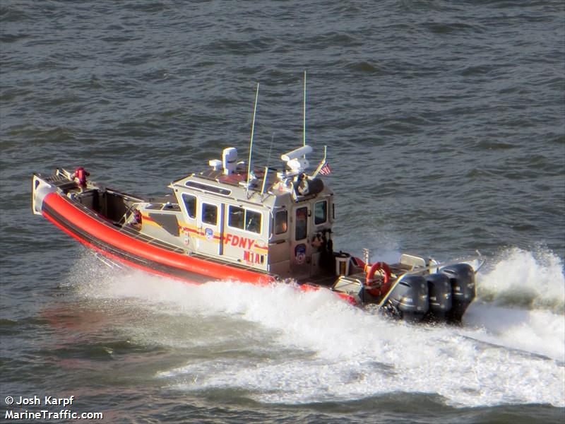 fdny m1a (SAR) - IMO , MMSI 367531740 under the flag of United States (USA)