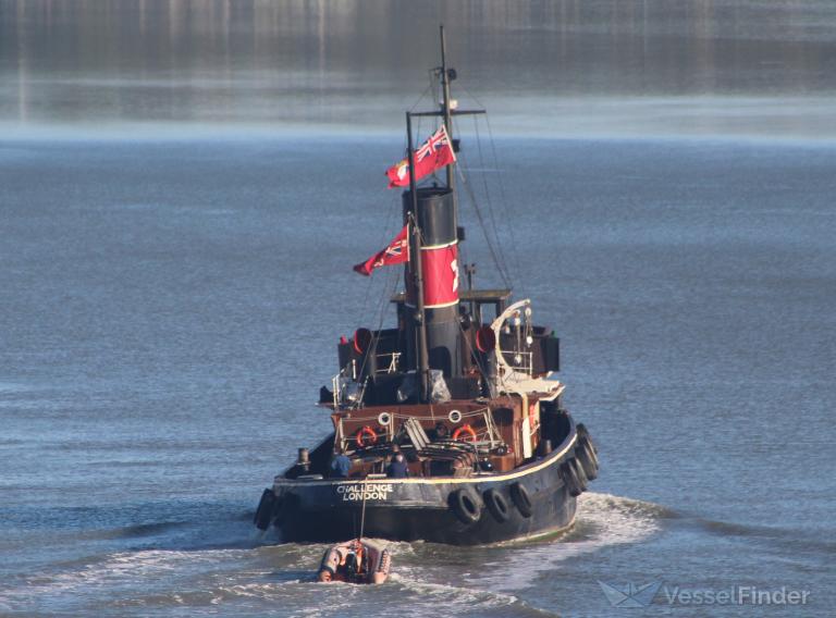 s.t. challenge (Tug) - IMO , MMSI 235010295, Call Sign MPZB under the flag of United Kingdom (UK)