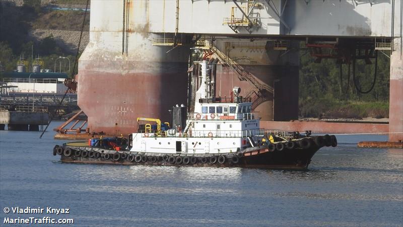 bumi jaya (Tug) - IMO 9066899, MMSI 533180072, Call Sign 9MQU9 under the flag of Malaysia