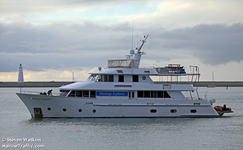 heritage explorer (Passenger ship) - IMO , MMSI 512009612, Call Sign ZMA2065 under the flag of New Zealand