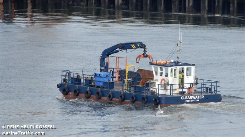 clearwater (Port tender) - IMO , MMSI 235021889, Call Sign MGLC8 under the flag of United Kingdom (UK)