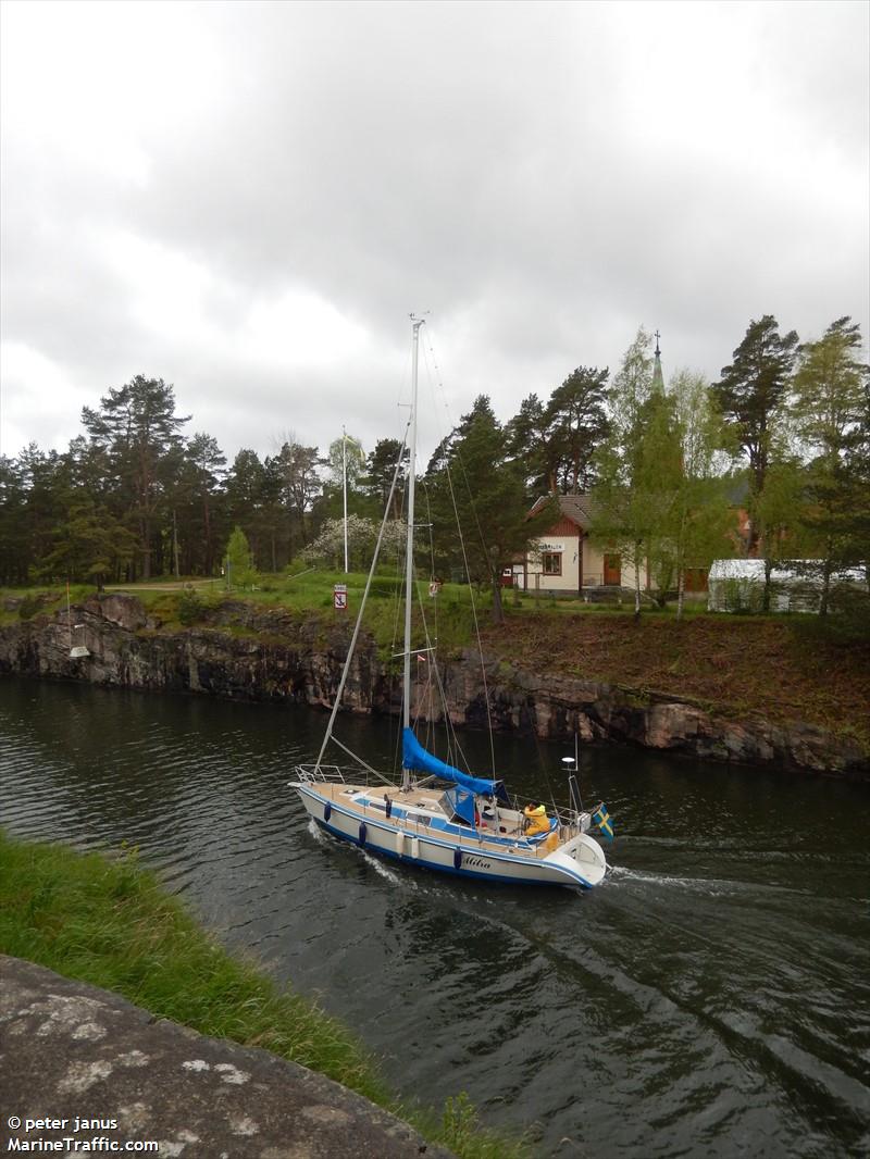 mitra (Pleasure craft) - IMO , MMSI 265740500, Call Sign SB7272 under the flag of Sweden