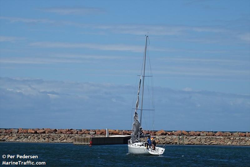 black jack (Sailing vessel) - IMO , MMSI 211652850, Call Sign DC7679 under the flag of Germany