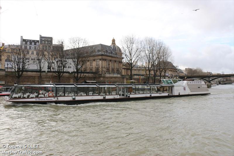 le grand pavois (Passenger ship) - IMO , MMSI 226006860, Call Sign FM5229 under the flag of France