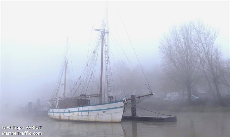 arawak (Sailing vessel) - IMO , MMSI 227138170, Call Sign FG7962 under the flag of France