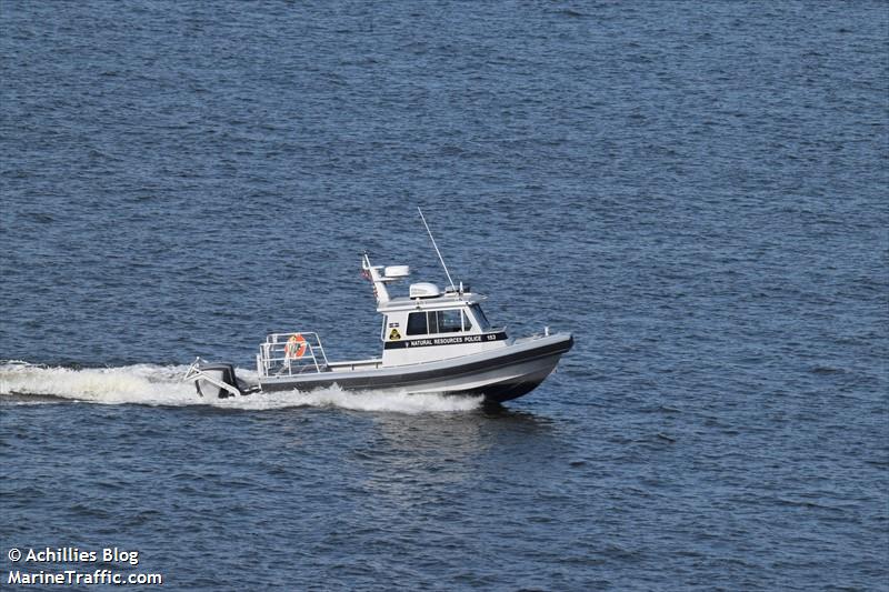 marine 1 (Law enforcment) - IMO , MMSI 338307745, Call Sign MARINE1 under the flag of USA