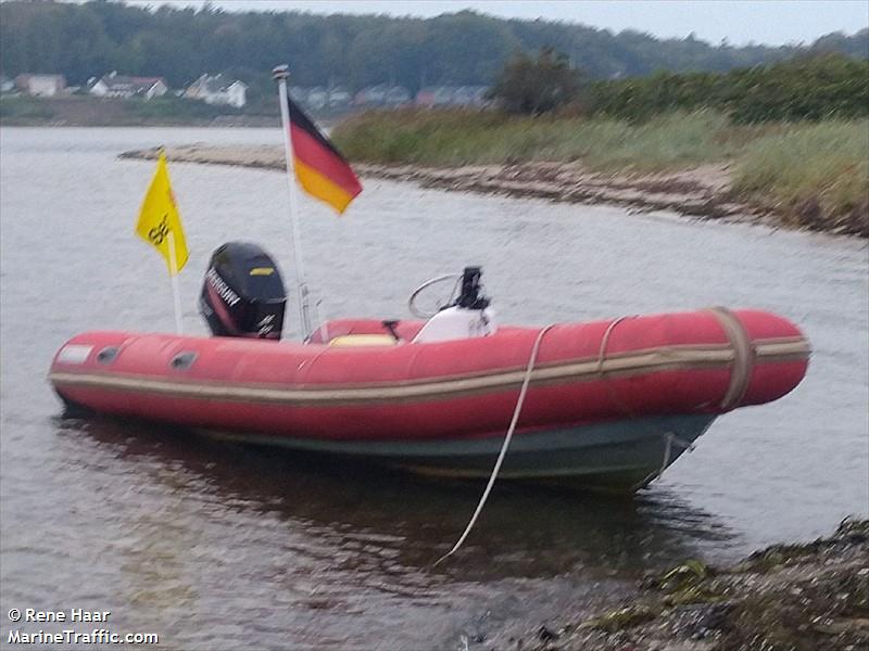 workboat flensburg 5 (SAR) - IMO , MMSI 211276430, Call Sign DJ2749 under the flag of Germany