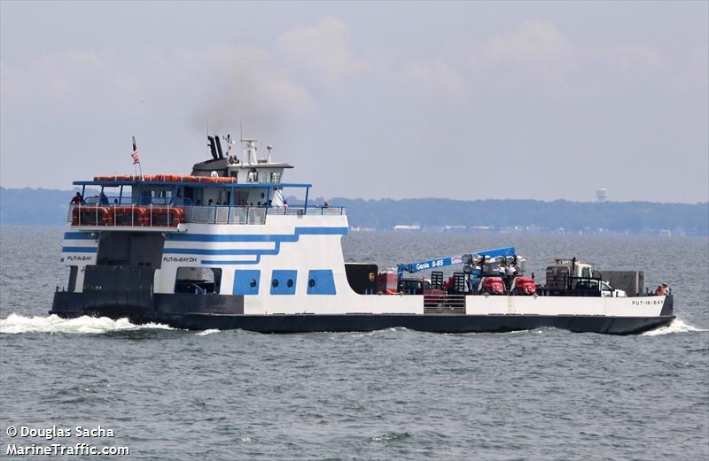 put-in-bay (Passenger ship) - IMO , MMSI 366732430, Call Sign WCX4126 under the flag of United States (USA)