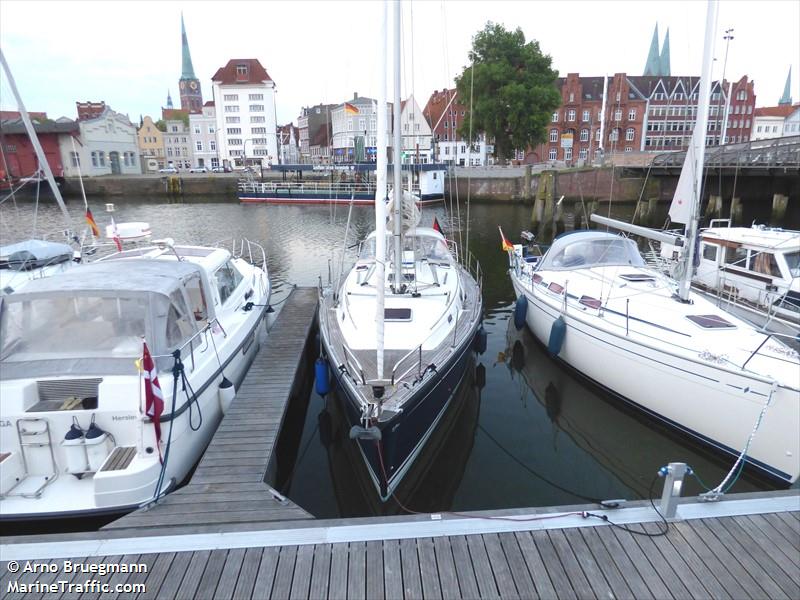 x-press (Sailing vessel) - IMO , MMSI 211399700, Call Sign DJ8507 under the flag of Germany