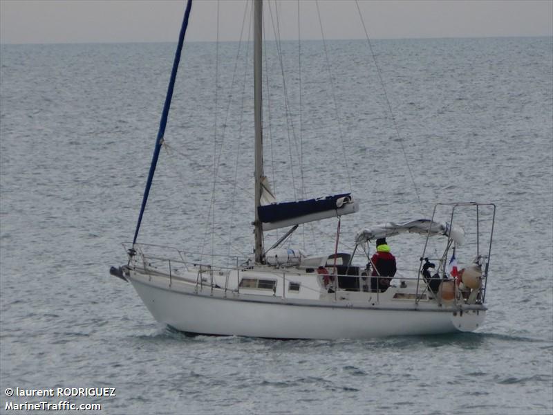 lo (Unknown) - IMO , MMSI 227110260 under the flag of France