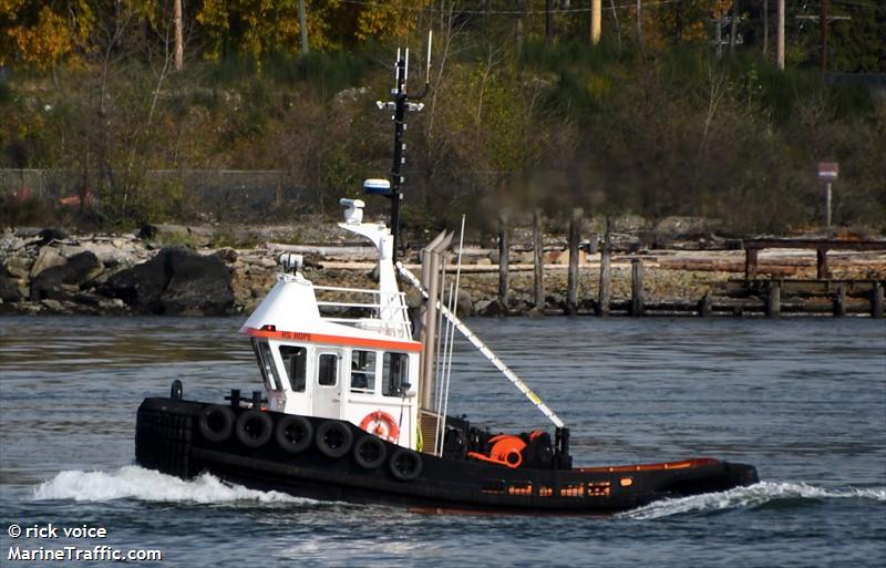 hs hope (Tug) - IMO , MMSI 316045831 under the flag of Canada