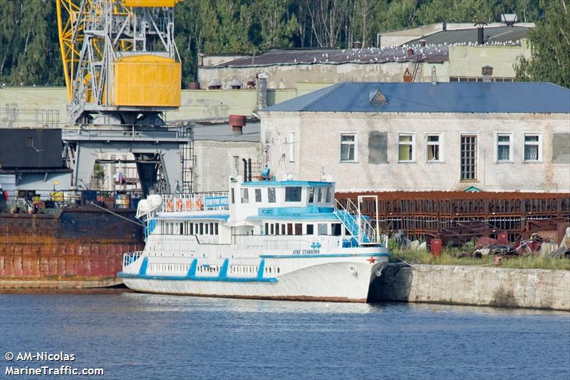 oleg stukolov (Passenger ship) - IMO , MMSI 273345170 under the flag of Russia