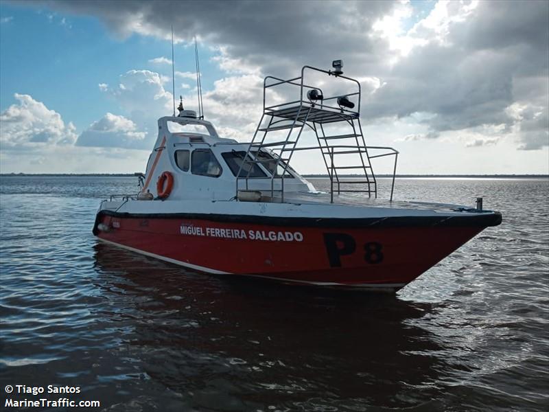 pilot boat p8 (Pilot) - IMO , MMSI 710001712, Call Sign PR3789 under the flag of Brazil