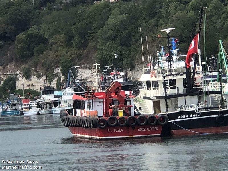 yoroz alperen (Port tender) - IMO , MMSI 271040121, Call Sign TCA2051 under the flag of Turkey