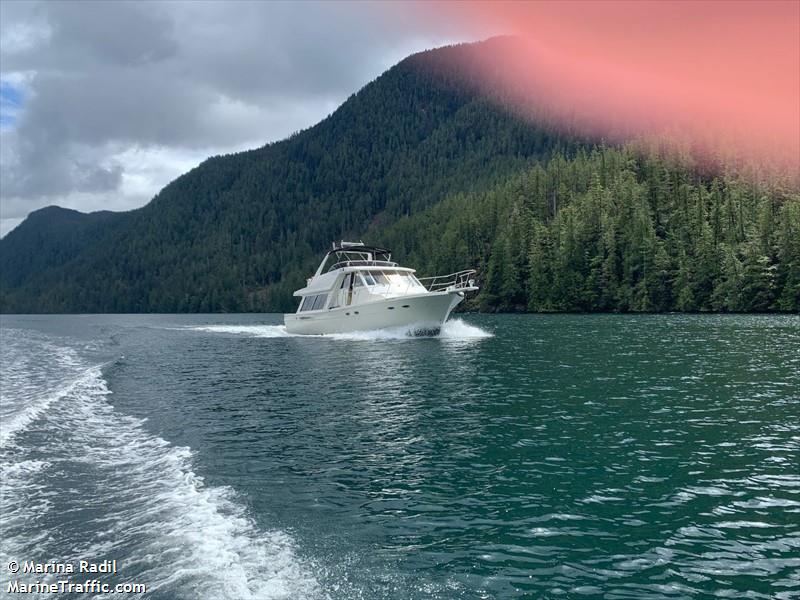 anchor hotel (Pleasure craft) - IMO , MMSI 316046326 under the flag of Canada