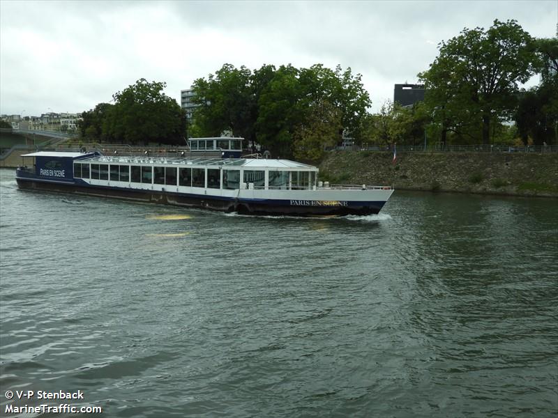 paris en scene (Passenger ship) - IMO , MMSI 226007770 under the flag of France