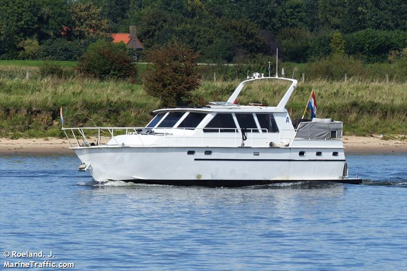 oya lele (Pleasure craft) - IMO , MMSI 244040055, Call Sign PB8121 under the flag of Netherlands