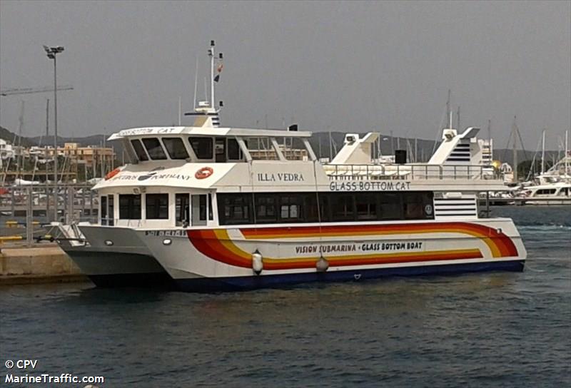 illa vedra (Passenger ship) - IMO , MMSI 224000910, Call Sign EA 4147 under the flag of Spain