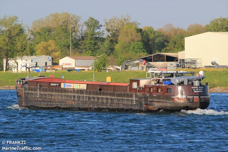 vogel gryff (Cargo ship) - IMO , MMSI 226010840, Call Sign FM4671 under the flag of France