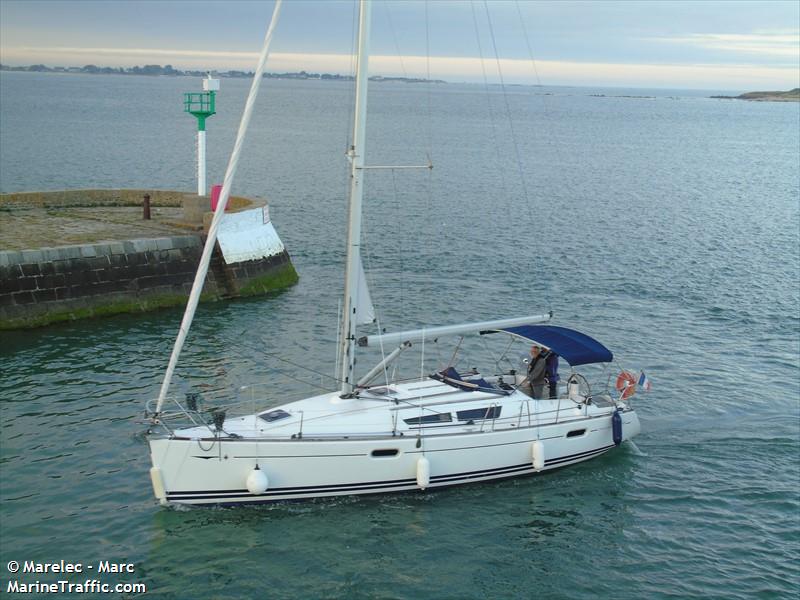 moai (Sailing vessel) - IMO , MMSI 227084920, Call Sign FGH3352 under the flag of France