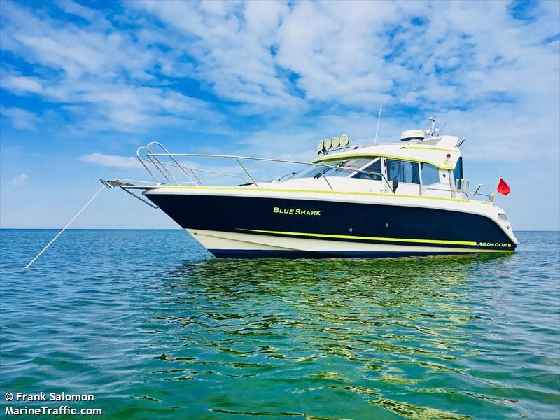 blue shark (Fishing vessel) - IMO , MMSI 211675430, Call Sign DC8103 under the flag of Germany