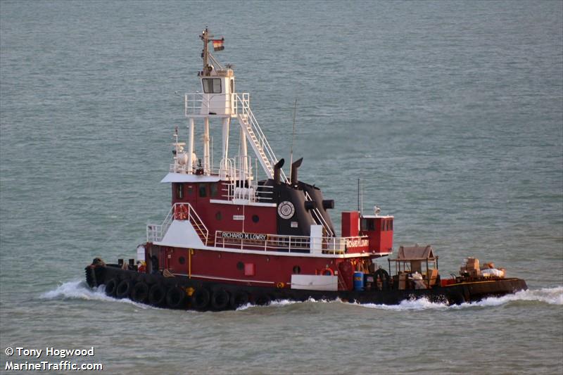 richard m lowry (Tug) - IMO , MMSI 408493000, Call Sign A9D3185 under the flag of Bahrain