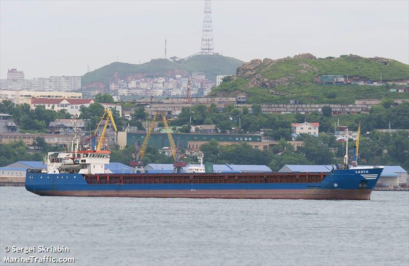 lahta (General Cargo Ship) - IMO 8420086, MMSI 613744000, Call Sign TJMC741 under the flag of Cameroon