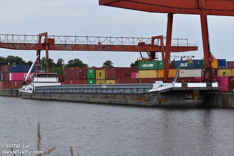 ambitieux (Cargo ship) - IMO , MMSI 205367490, Call Sign OT3674 under the flag of Belgium