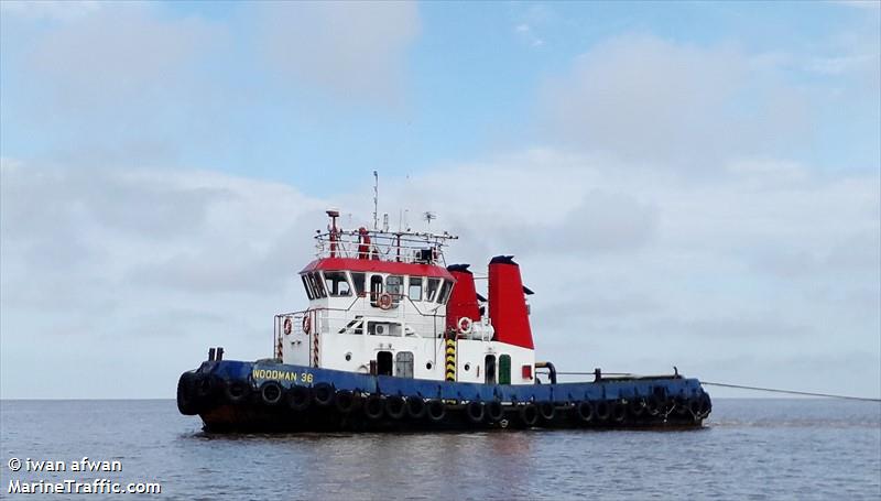 tb woodman 36 (Tug) - IMO , MMSI 525021142 under the flag of Indonesia