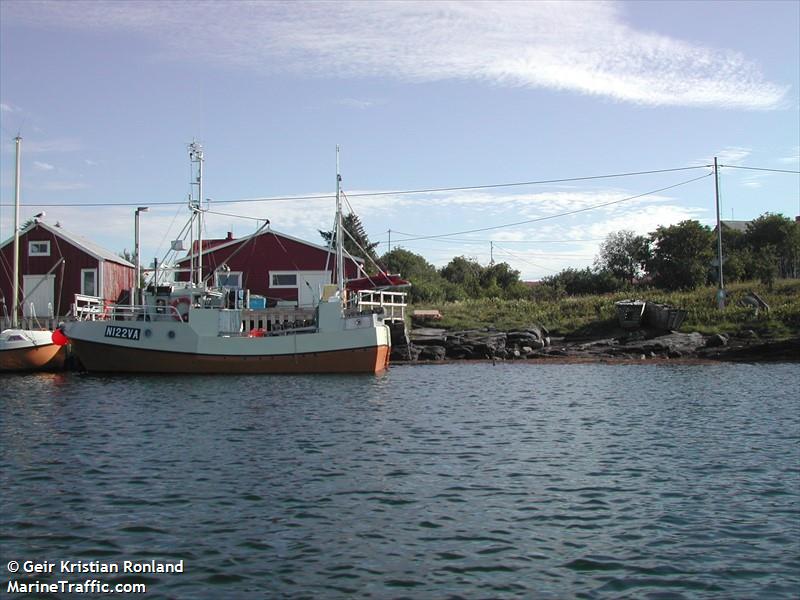 lomsoey (Fishing vessel) - IMO , MMSI 257334120, Call Sign LM6431 under the flag of Norway