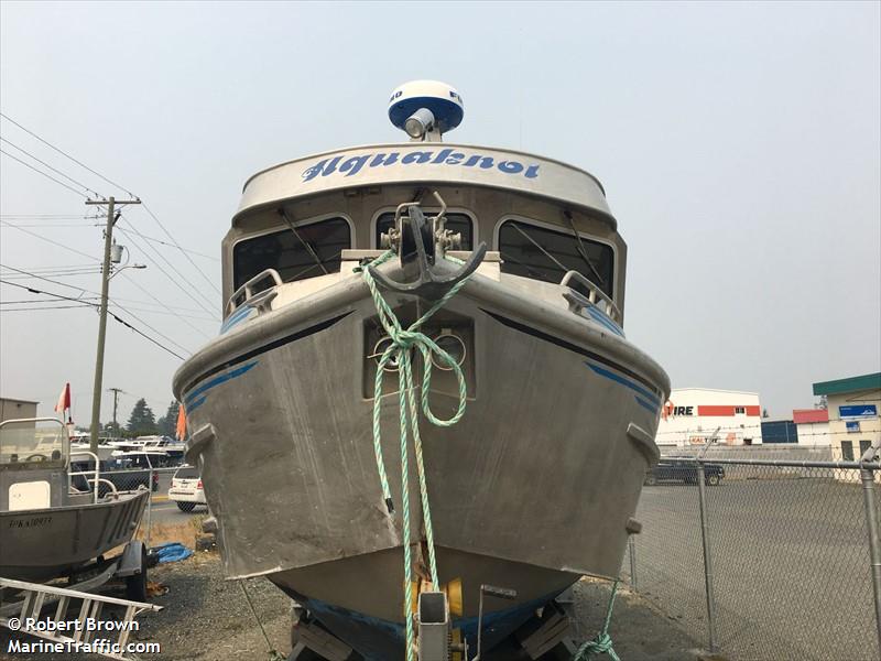 aquaknot (Diving ops) - IMO , MMSI 316030017 under the flag of Canada