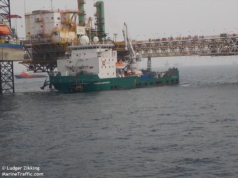 bahtera azalea (Offshore Tug/Supply Ship) - IMO 9480784, MMSI 533130776, Call Sign 9WNL8 under the flag of Malaysia