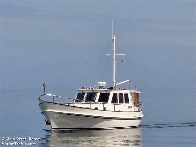 fleur (Pleasure craft) - IMO , MMSI 211365550, Call Sign DJ8206 under the flag of Germany