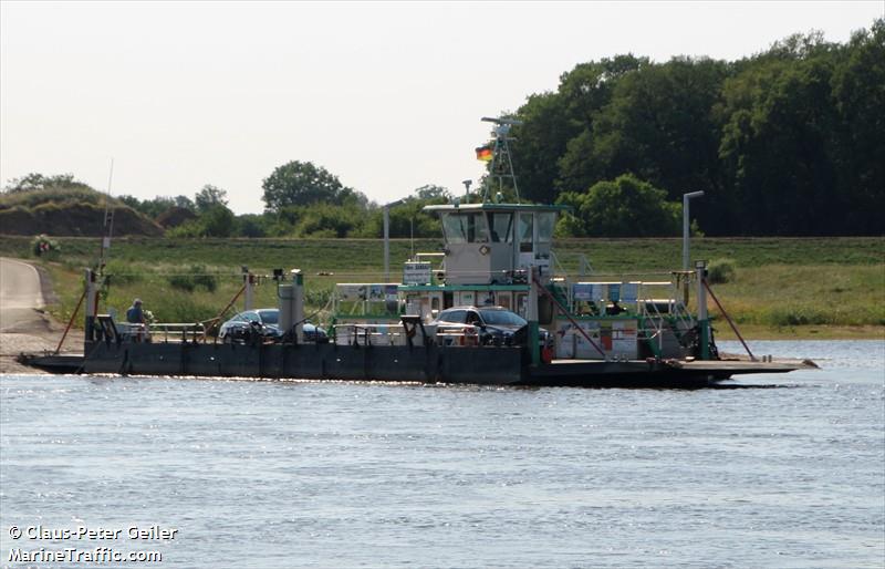 faehre sandau (Passenger ship) - IMO , MMSI 211780140, Call Sign DC6962 under the flag of Germany