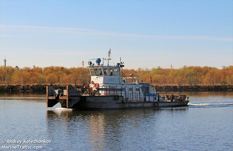 btm5 (Tug) - IMO , MMSI 273617040, Call Sign BTM5 under the flag of Russia